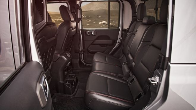 גיפ גלדיאטור רוביקון מושבים מאחור